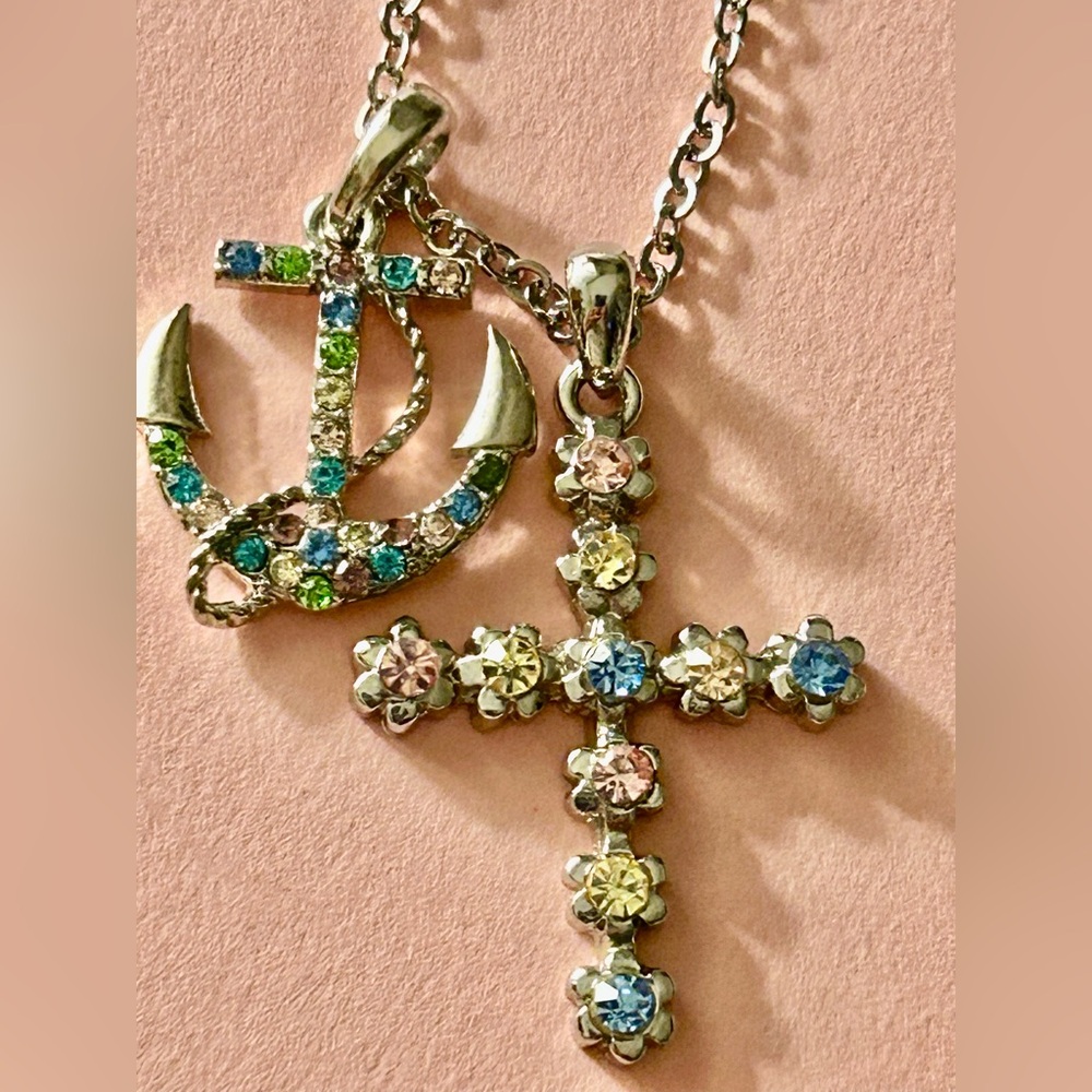 NWOT Necklace Cookie Lee Cross & Anchor pastel crystals, 20” Silvertone adj.